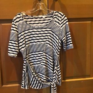 Sno Skins top with tie